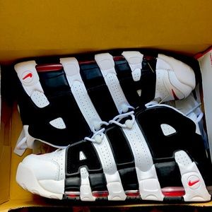 Nike air more uptempo